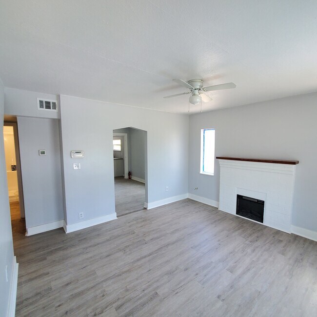 Photo - 1735 25th St S