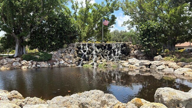 622 Bird Bay Dr S Unit 203
