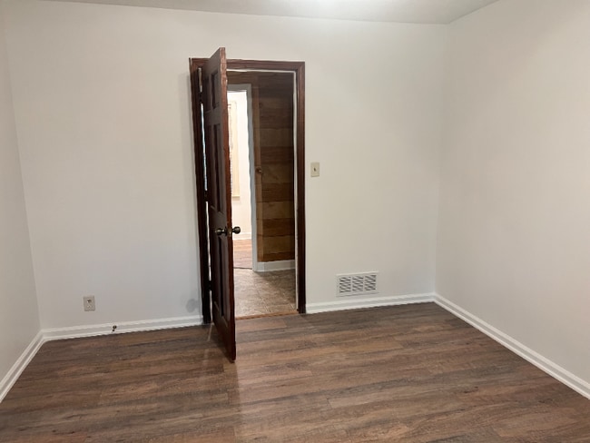 Photo - 4251 Mink Livsey Rd