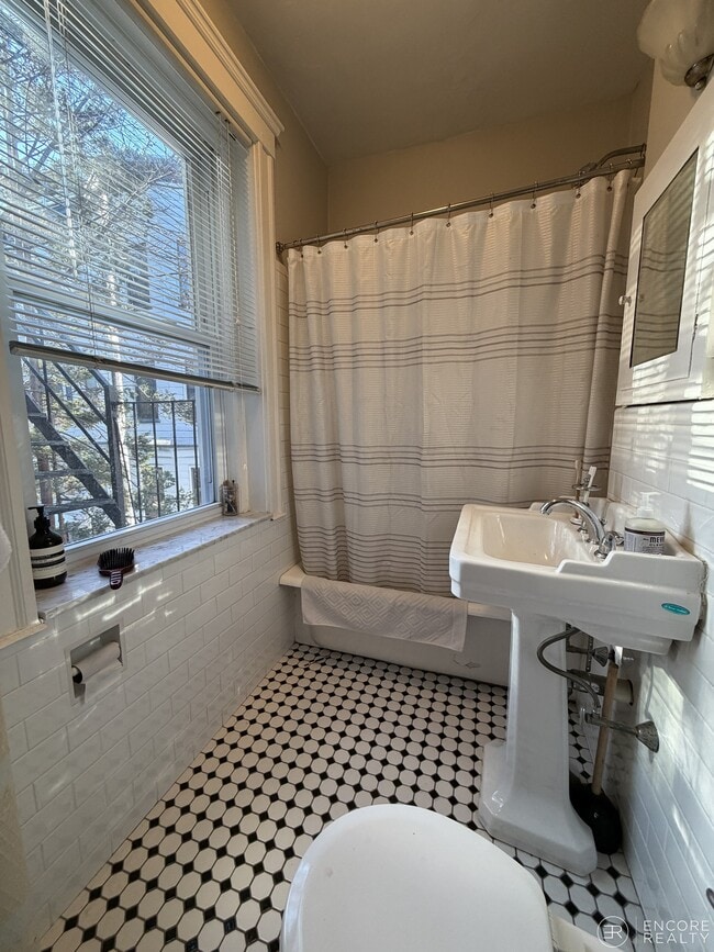 Photo - 11 Gray St Unit 8