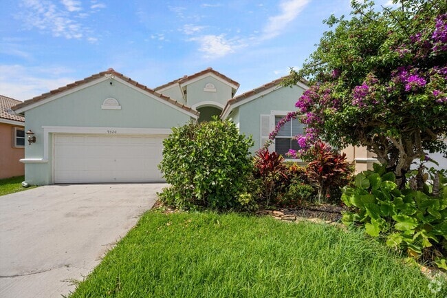 Building Photo - 9520 Lago Dr Rental
