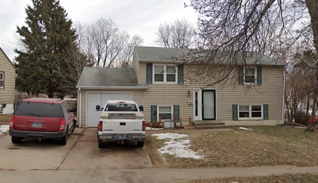 Building Photo - 1324 S Annway Dr