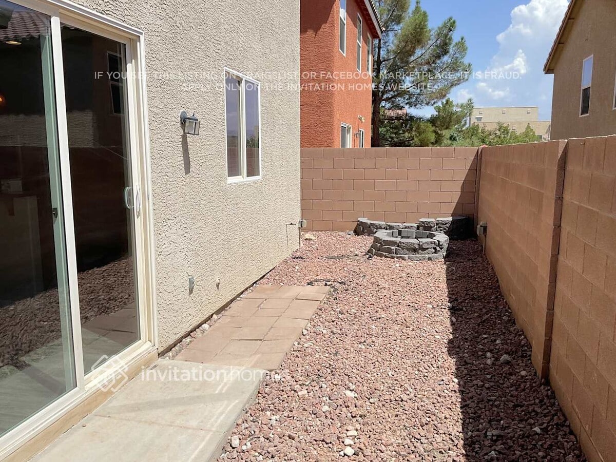 Photo - 7912 Point Oaks Ct