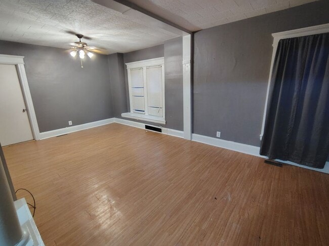 Photo - 147 E Matson Ave