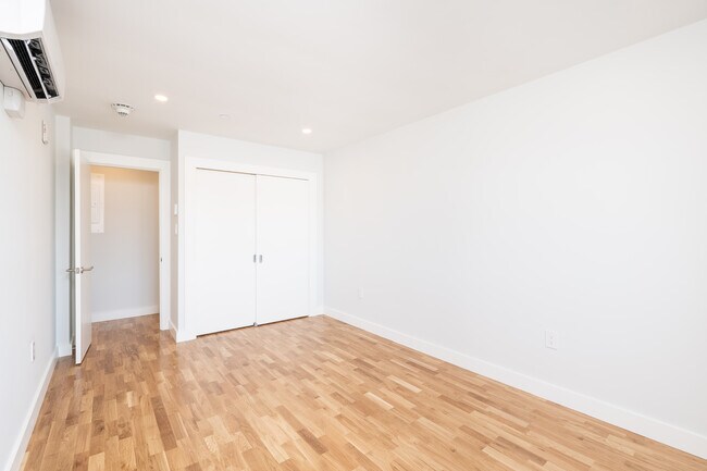 Photo - 1410 Columbia Rd Unidad 8A