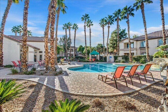 Building Photo - Pacific Legends 2 Bed Condo Near Pool