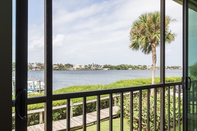 Photo - 18 Marina Isles Blvd Unidad #105