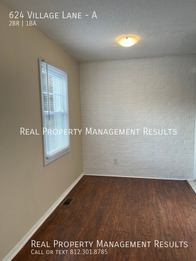 Photo - 624 Village Ln Unit A