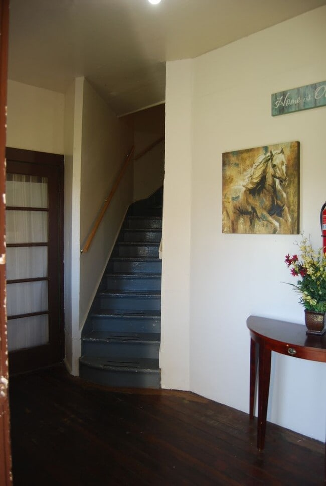 Photo - BEL307 Unit Apt 3