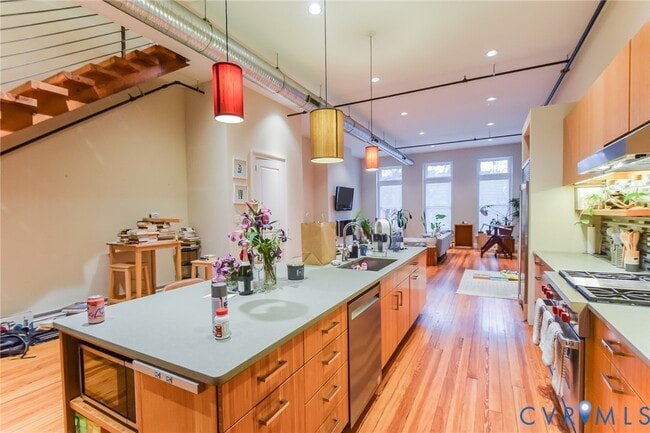 Photo - 105 E Broad St Unit 2B