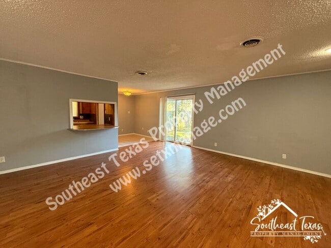 Photo - 4455 S 5th St