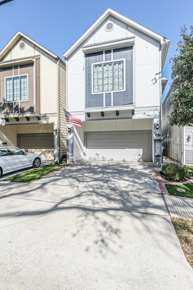 Photo - 5840 Darling St