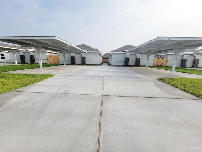 Building Photo - 10 Davenport St Unit 3