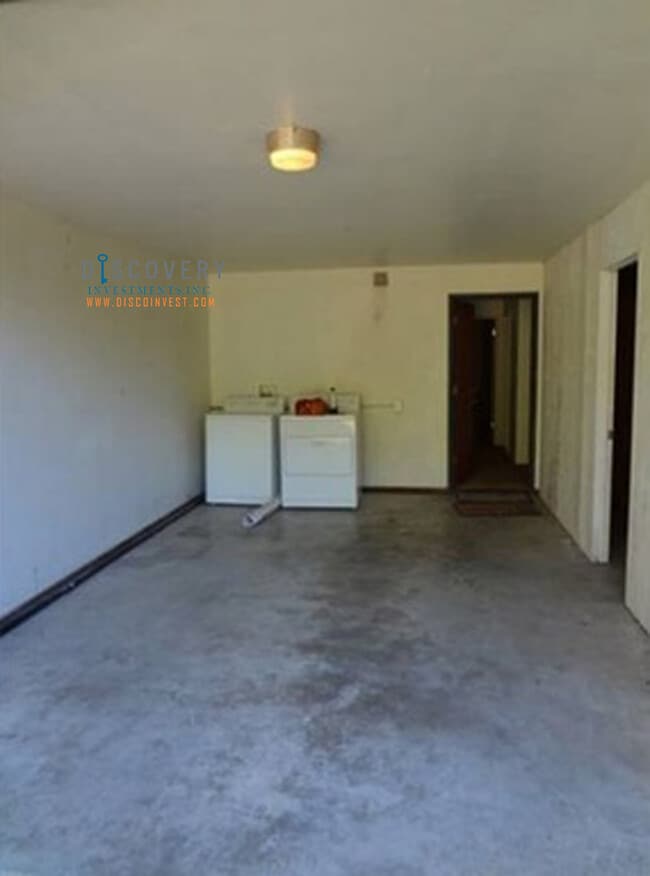 Photo - 40 Avon Rd Unit In-Law