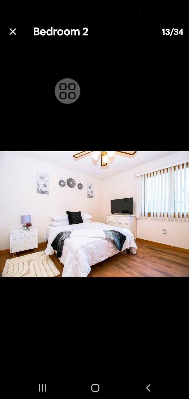 Photo - 28 Foxon St Unit Spacious Apartment