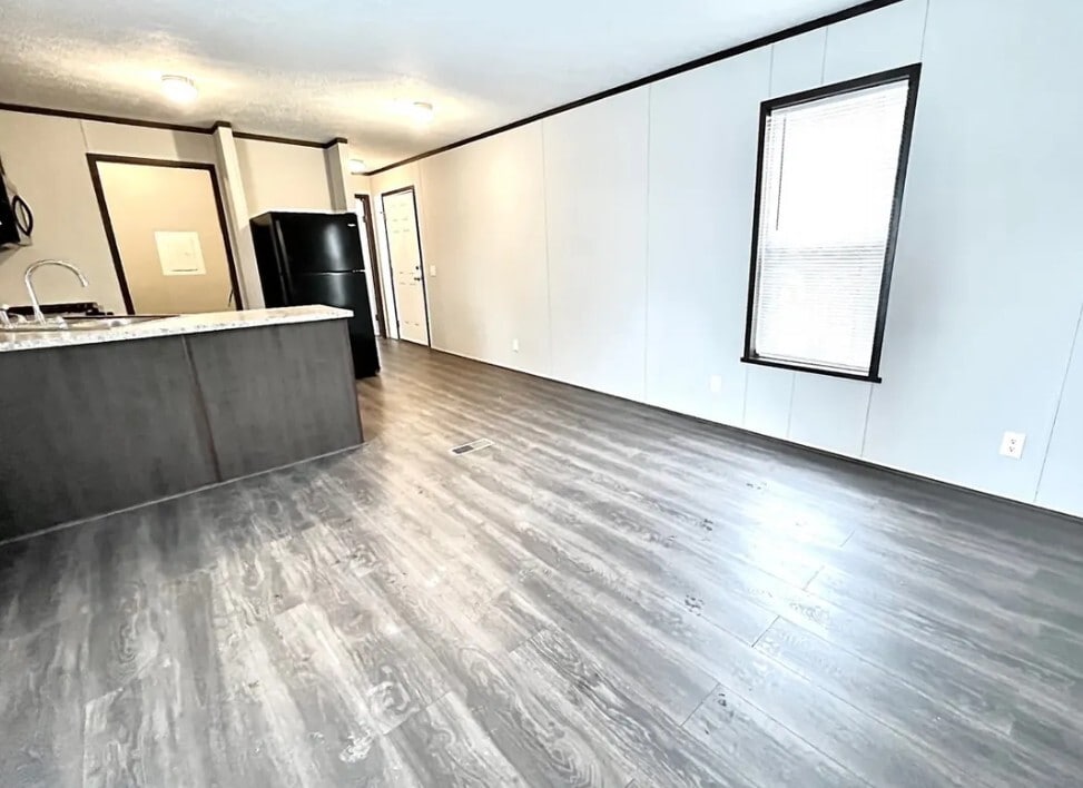 Photo - 17020 Sleepy Hollow Blvd