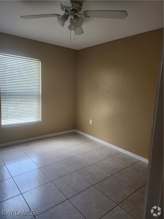Building Photo - 647 Dubarry Ave S Rental