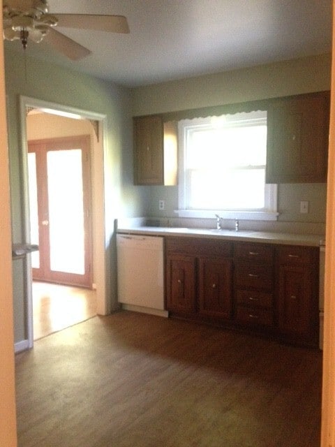 Photo - --APPLICATION PENDING CURRENTLY UNAVAILABLE-- 5 BR / 2.5 BA Split Level in Early Settlers Landing...