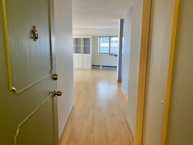 Photo - 1919 N Summit Ave Unidad 8C