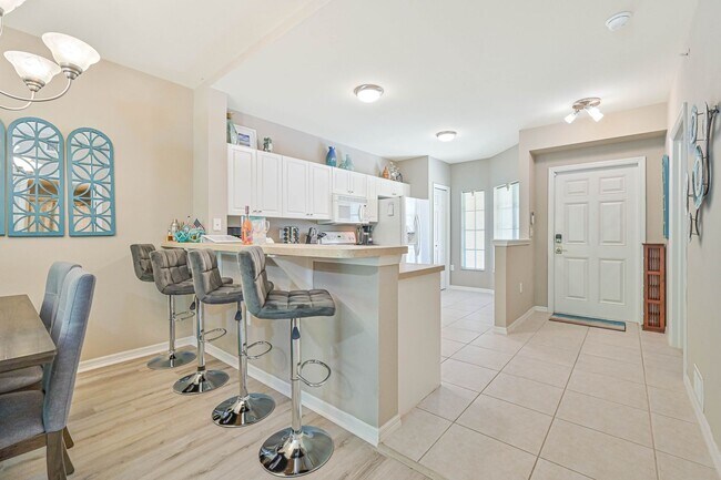 Photo - **Annual Lease -  Naples 2/2Furnished Cond... Unit 205