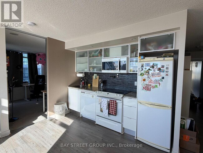 Photo - 25 Telegram Mews Unit 909