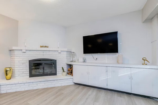 Photo - 2050 27th St Unit ID1316247P