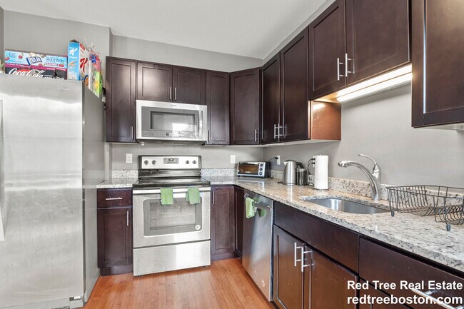 Photo - 139 Adams St Unit 5-bed 2-bathU2