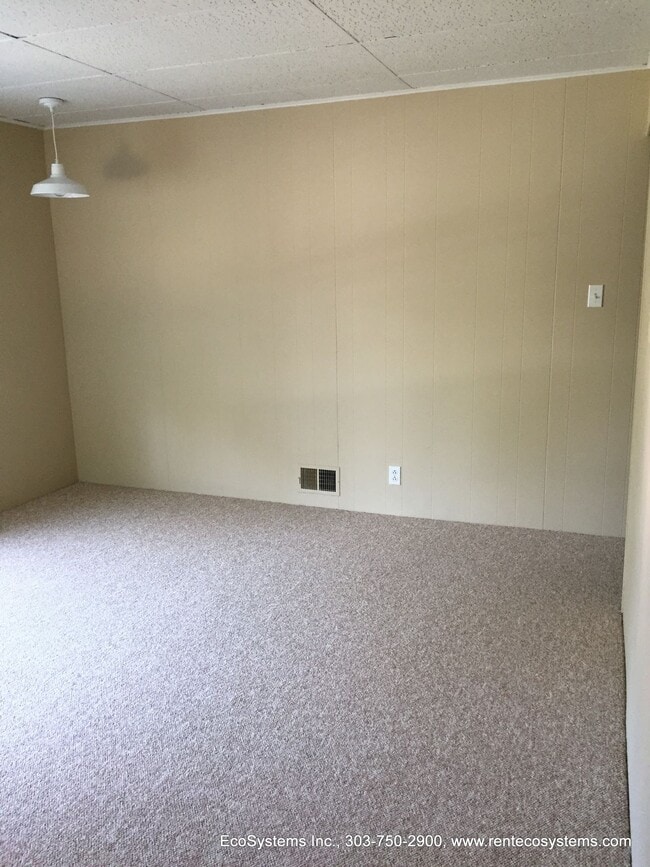 Photo - Top Floor Renovated 1 Bed/1 Bath Apartment in Victorian 4-Plex Unit 01