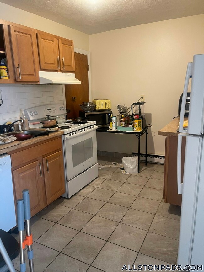 Photo - 10 Armington St Unit 4