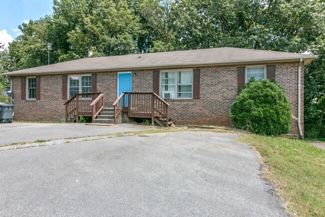 Building Photo - 103 Bennett Dr Unit B