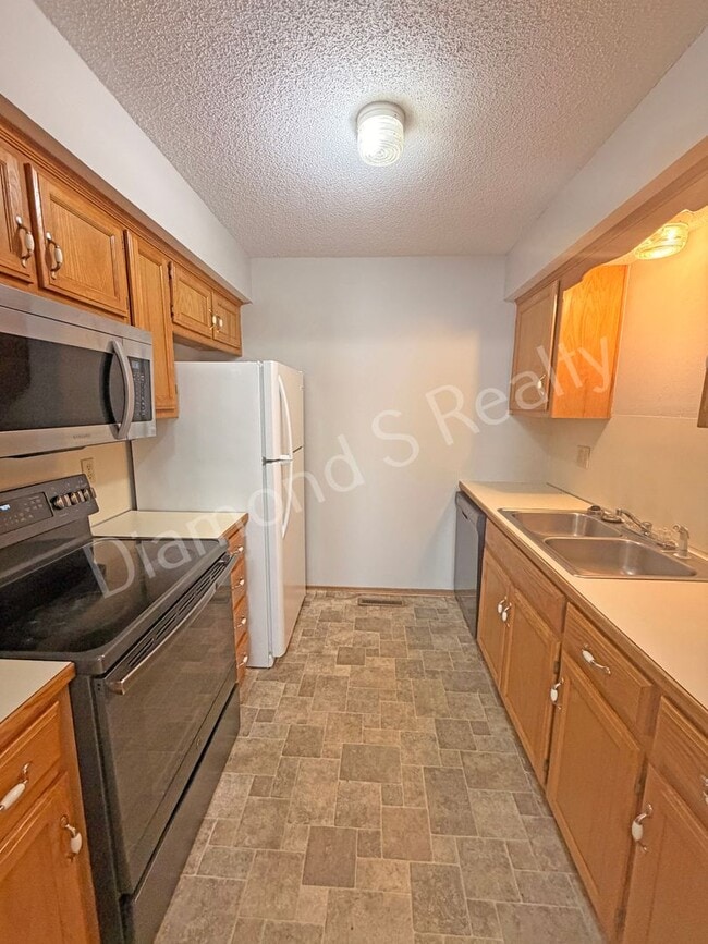 Photo - 1499 W Rainey St Unit A