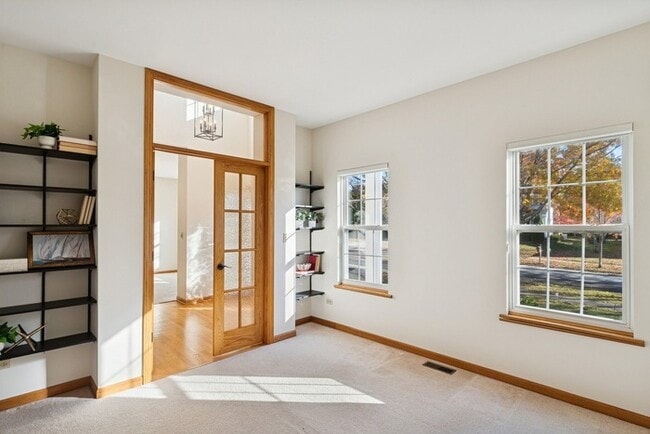 Photo - Spacious 3BR Home with Large Yard & 3-Car Garage in Prairie Towne – Grayslake