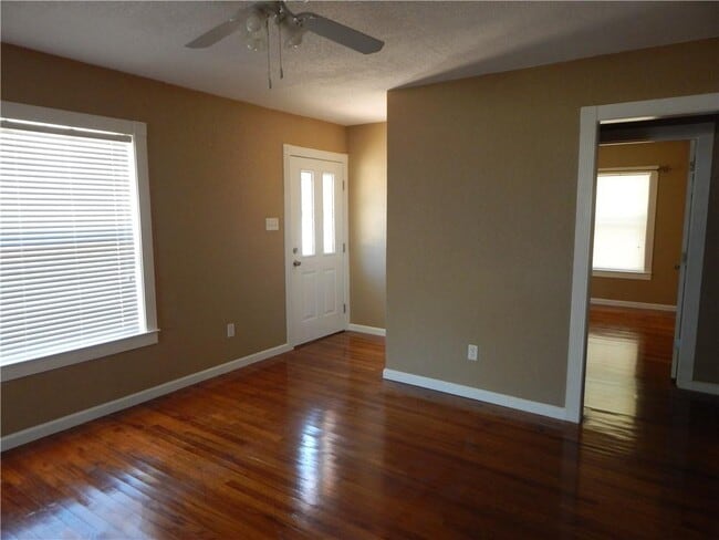 Photo - 330 E Cedar St