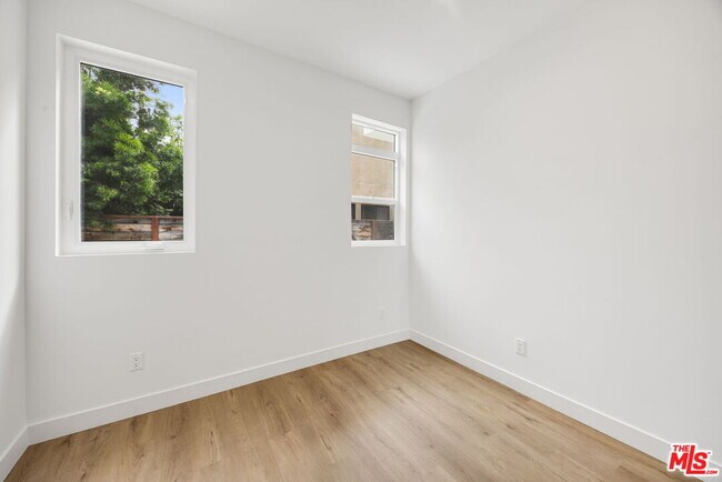 Photo - 11253 Hatteras St Unit 1/2