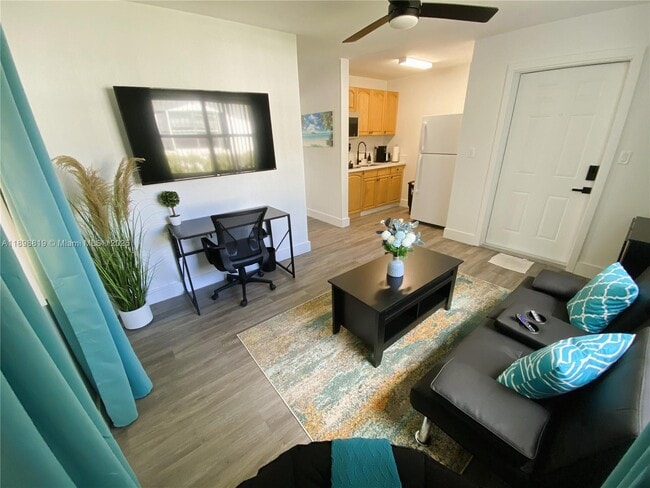 Photo - 3208 Canal Dr Unit 4