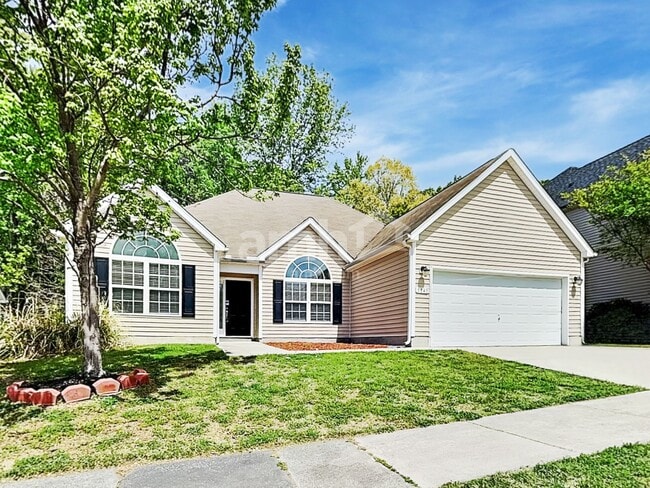 Building Photo - 5145 Chasteal Trail