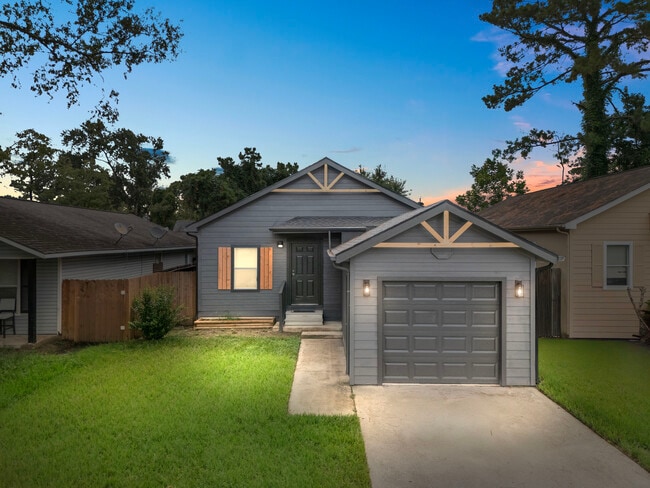 Photo - 11910 Greenrock Ln Casa