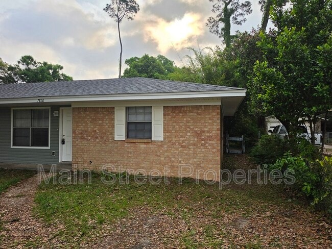 Photo - 7816 Sabra Dr