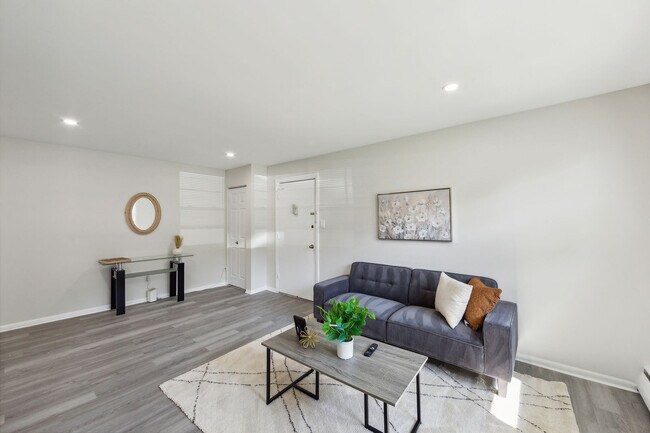 Photo - 1019 Wharton Dr Unit SI FL3-ID1612989P