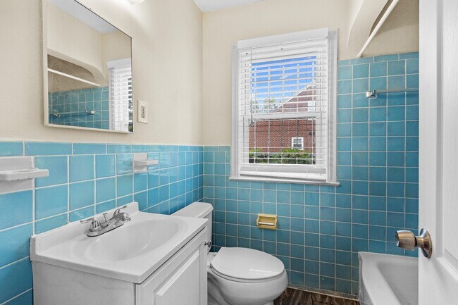 Photo - 9366 Steel St