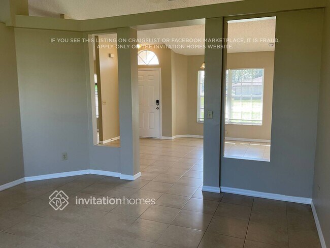 Photo - 141 Americana Blvd NE