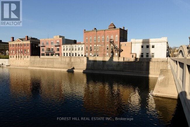 Photo - 12 Water St N