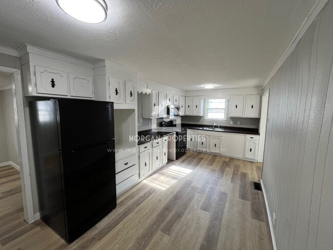 Photo - 324 Park Ave