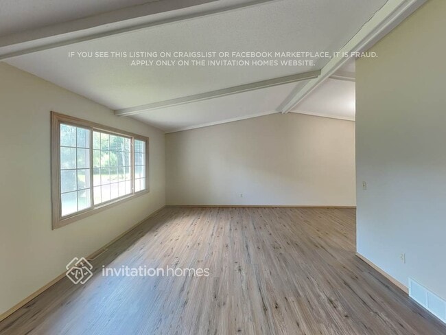 Photo - 7701 Queen Ave N