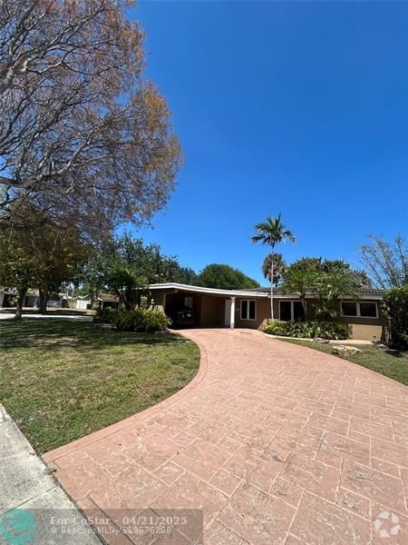 Building Photo - 5930 NE 21st Dr Rental