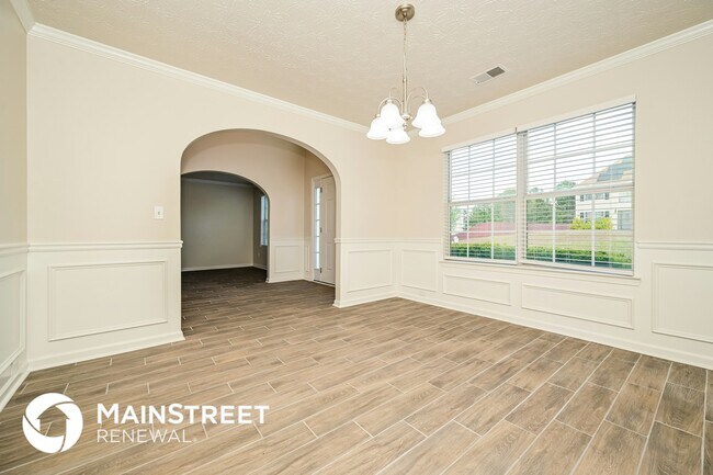 Photo - 255 Heaton Pl Trail