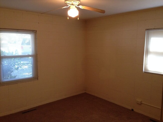 Photo - 2 Bedroom 1 bath Duplex