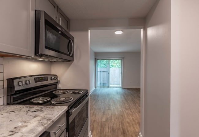 Photo - Rocky Creek Townhouse Apartments