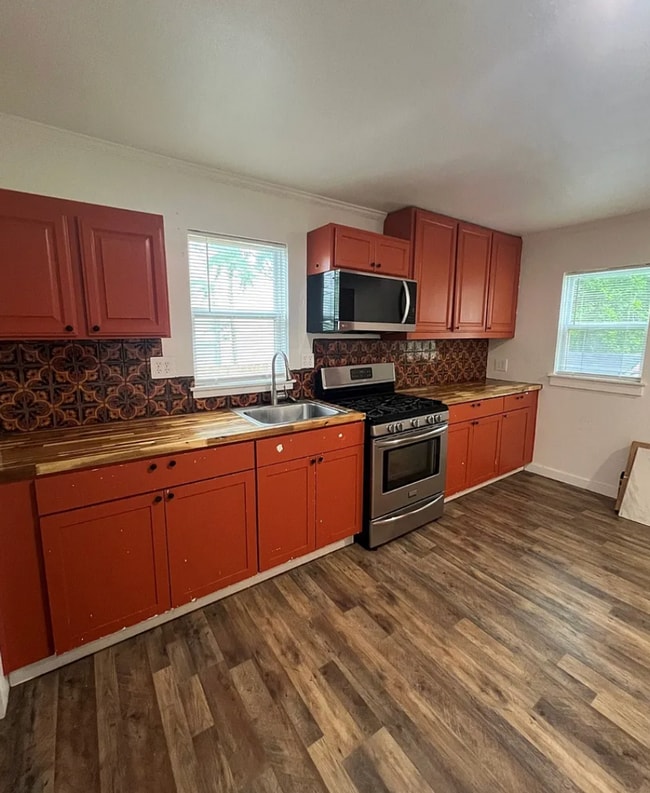Photo - Nice 3 bedroom Home!