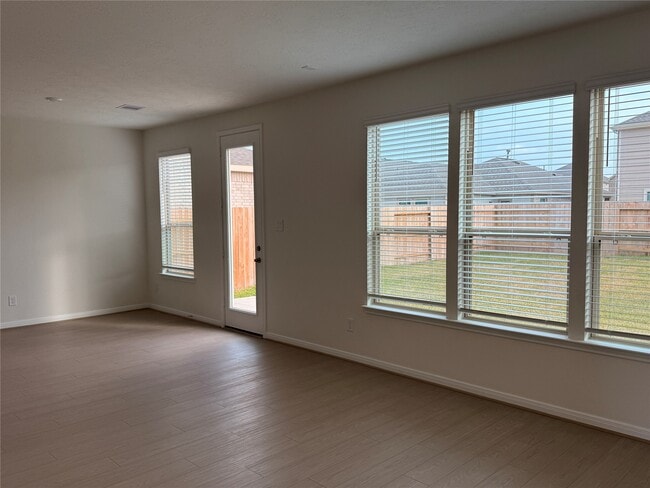 Photo - 4897 Vida Vis Dr